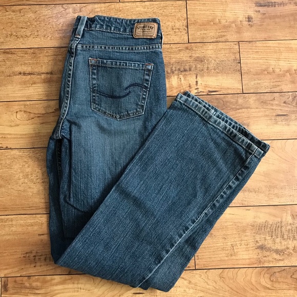 👖Levi’s Low Rise Bootcut Jeans 👖 - Picture 3 of 5